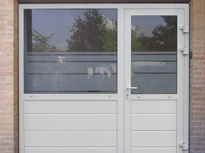 Aluport-L-vanijperen-garagedeuren Aluport L
